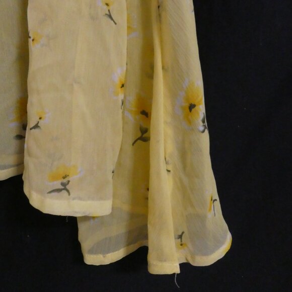 ATMOSPHERE | size 10 | Yellow Floral Print Bell Sleeve Blouse | Back Button - Picture 14 of 16
